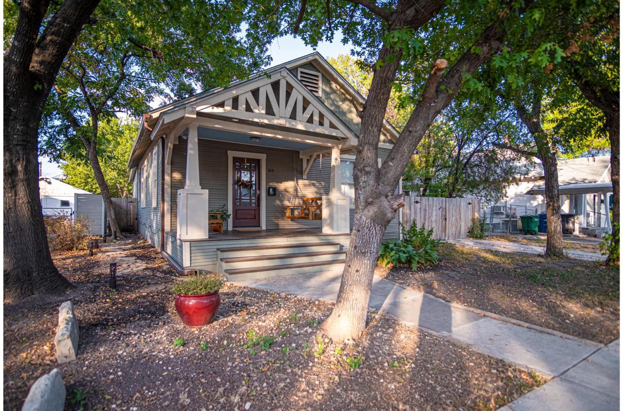 סן אנטוניו Chic Downtown Farmhouse With Garden And Bbq Grill מראה חיצוני תמונה